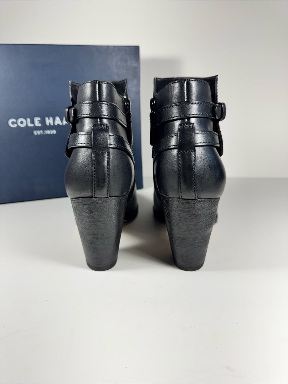 Cole Haan Hayes Black Leather Buckle Ankle Heel Booties women’s 9 Winter Boots - Picture 6 of 9